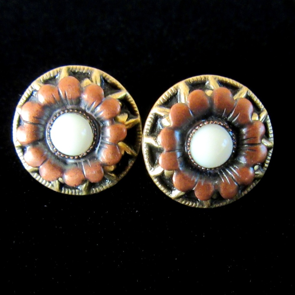 Copper & brass sunflower stud pierced earrings NOS